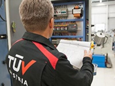 TÜV