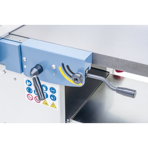 Quick and easy adjustment of chip removal (up to 3,5 mm). 