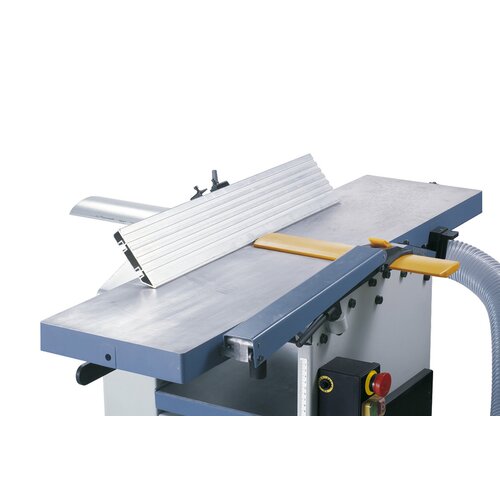 The machine is equipped with many safety devices to eliminate the risk of accidents.