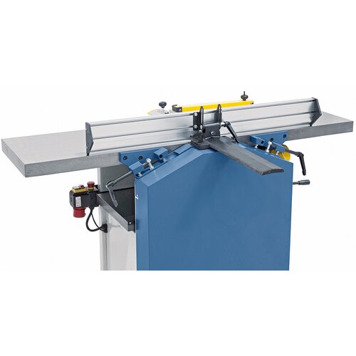 The planer fence can be set to required position via the precise prism guide.