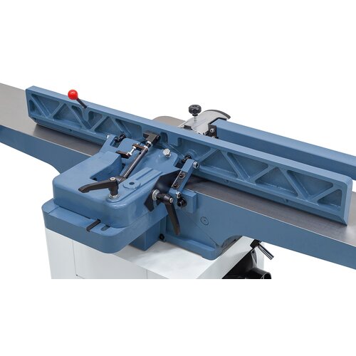 The planing fence features a solid tilting 
device including adjustable end stops 