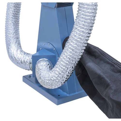 De serie con aspiración integrada y bolsa recolectora de virutas incl.