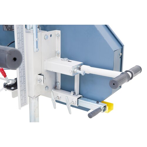 Semplice tensione del nastro per sega, facilmente accessibile