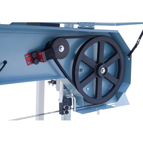 La ruota motrice con fasciatura in gomma speciale consente un  funzionamento silenzioso ed aumenta la durata del nastro per sega