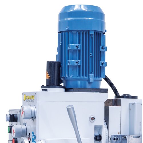 Powerful 2-step motor with 0,75 / 1,1 kW input power.