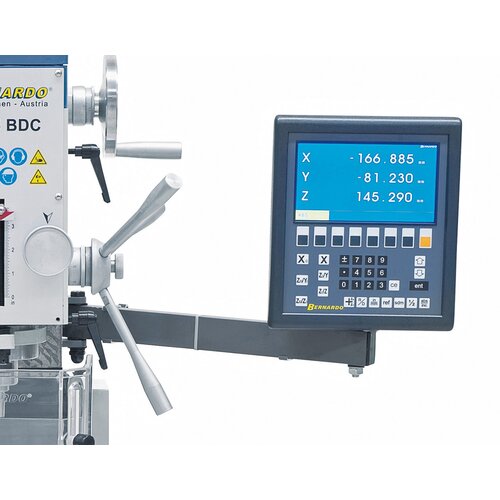 Digitalanzeige Bernardo ES-12 V in x-, y- und z-Achse ist im Lieferumfang enthalten.