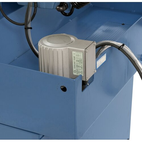 Powerful coolant pump included as a standard accessory.