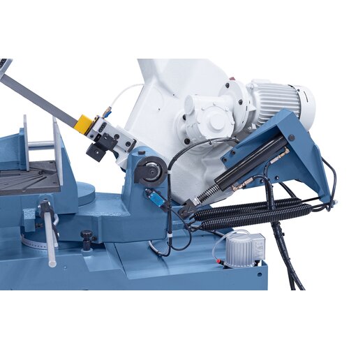 Serially equipped with hydraulic cylinder for sensitive lowering of the saw frame.
