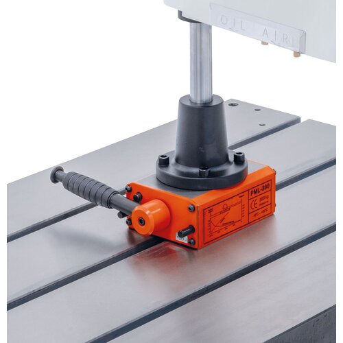 Base magnetica disponibile come optional per l‘impiego diretto su pezzi grandi e pesanti.