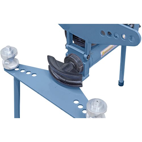 Stabile bøyeformer laget av grått støpejern.