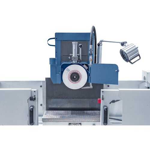 Vibrationsarmer Lauf  und hohe Genauigkeit  der Schleifspindel durch  die vorgespannten  Speziallager.