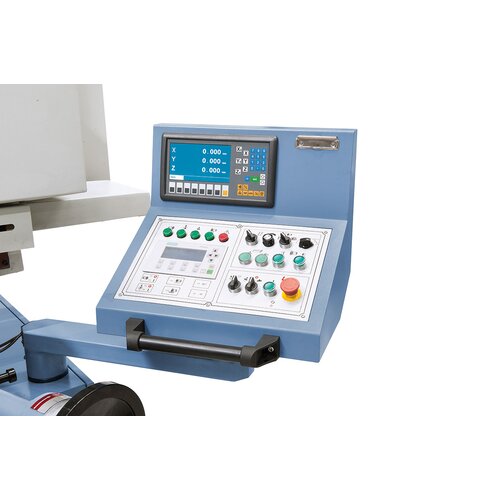 Übersichtliche Anordnung  der Schaltelemente am  schwenkbaren Bedienpult