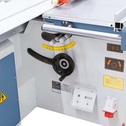User-friendly height and side adjustment of scoring unit.