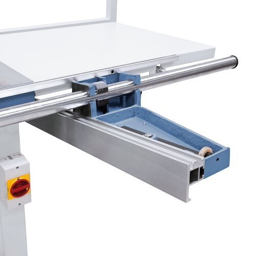 Tiltable parallel fence with micro-metric fine adjustment (advantage with large panels).