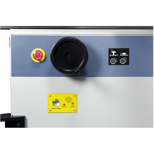 Handwheel ensures quick and easy height adjustmentof milling spindle, easy to read with magnifier.