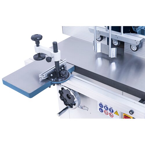 Roller table - part of standard accessories - assists when processing large workpieces.