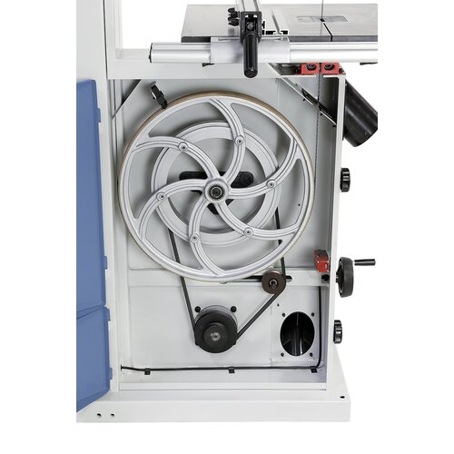 The flywheel with special rubbercoating ensure a smooth run and long life-span of the bandsaw blades.
