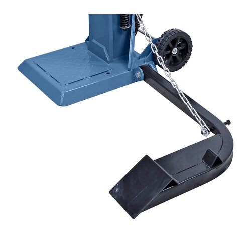 For raising of heavy logs 
complete with mechanic 
log lifter.