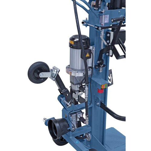With powerful electro motor and high quality hydraulic
pump.