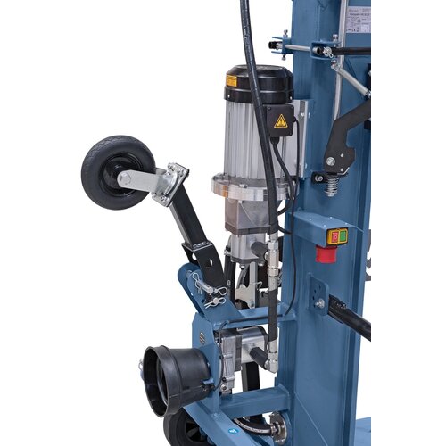 With powerful electro motor and high quality hydraulic
pump.