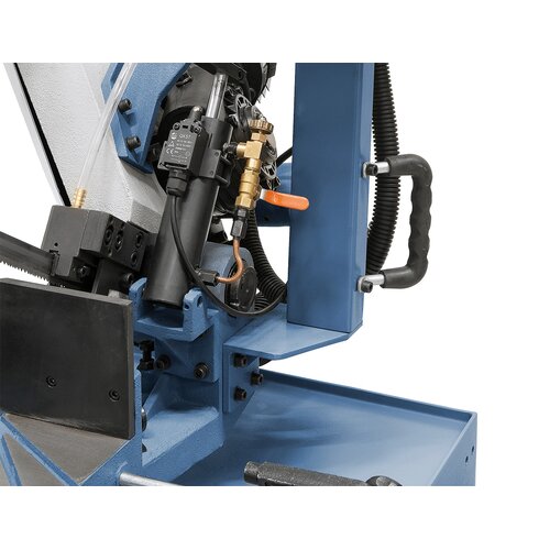 Big hydraulic cylinder for  stepless lowering of the saw frame