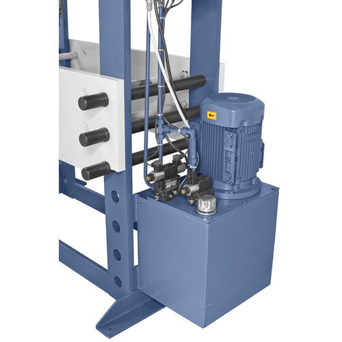 Hydraulikanlage mit hochwertigen Komponenten.