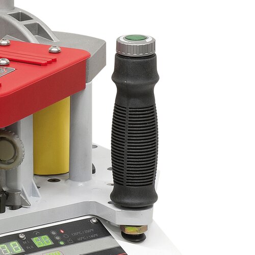 Convenient feed adjustment on  handle from 2 – 6 m/min, ideal for  processing of different workpieces 