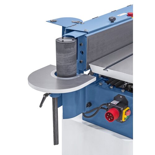 Rubber-coated sanding roller comes standard.