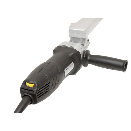Convenient speed adjustment on handle.