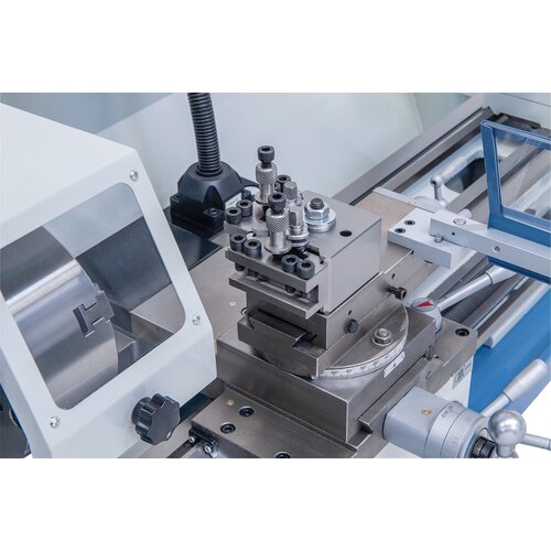 For å arbeide effektivt  kan maskinen utstyres med en  hurtigskiftbar stålholder