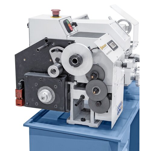 Change gears for thread cutting included as standard equipment.