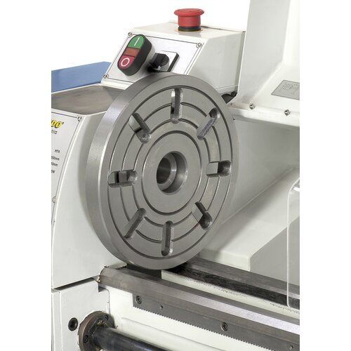 For clamping of irregular shaped workpieces, the machine can be equipped with a 240 mm face plate.