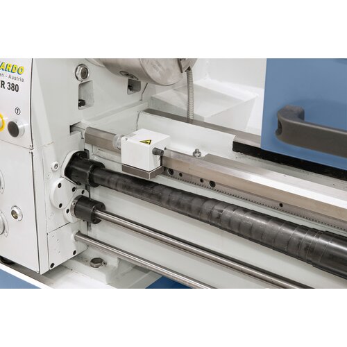 Micrometer longitudinal fence and safety clutch are part of standard equipment.