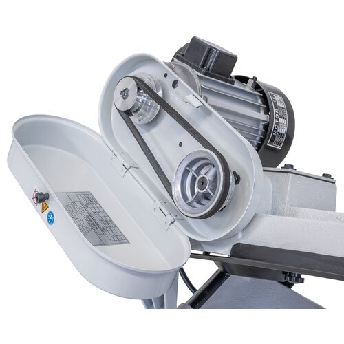 Prin intermediul curelei trapezoidale viteza benzii  poate fi schimbată repede şi simplu