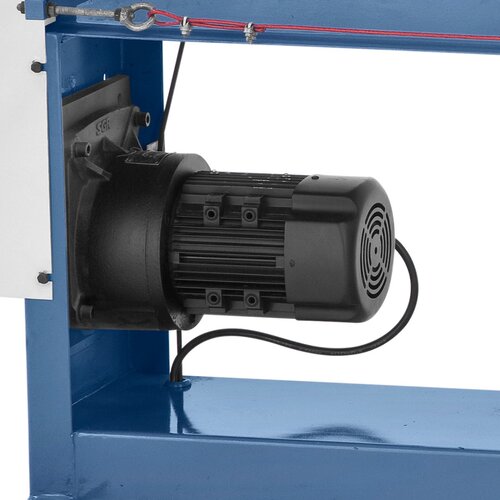 Tehokas 0,75 kW:n moottori telojen tasaiseen käyttöön.