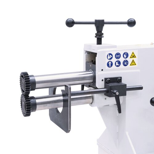 Adjustable fence for precise work and high repeatablility