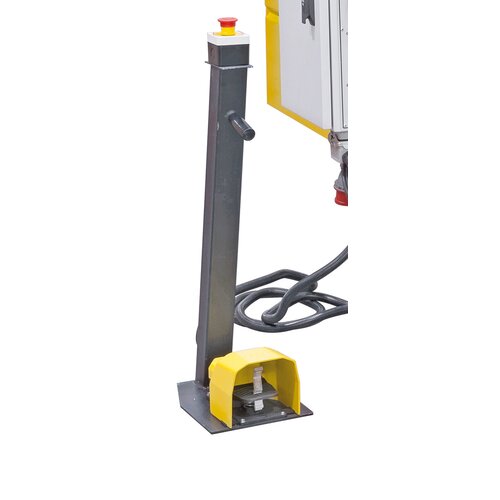 Bedienung mittels Fußpedal, daher beide Hände frei für das Werkstück.