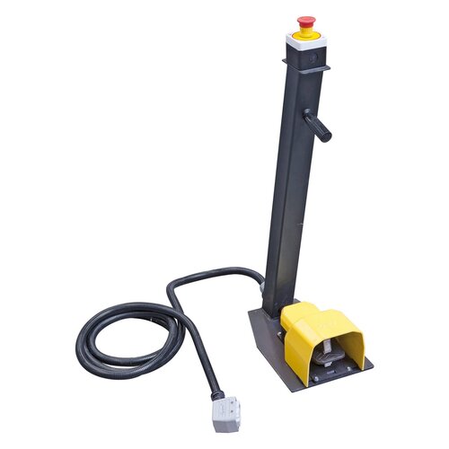 Bedienung mittels Fußpedal, daher 
beide Hände frei für das Werkstück.