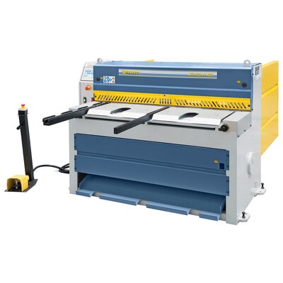 Motorische Tafelschere mit Blechauswurf nach vorne und hinten MTR 1560 x 3 mm NCC mit pneumat. Blechhochhaltevorrichtung *