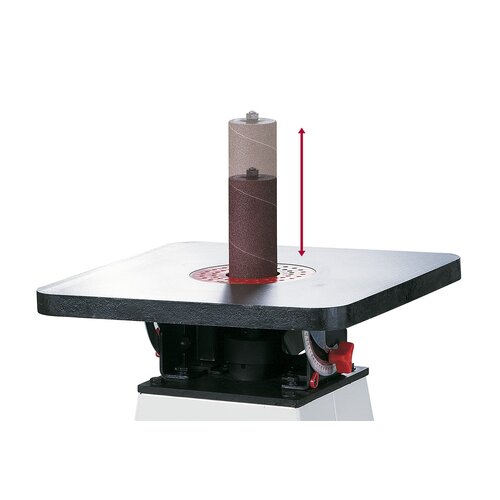 Oscillating stroke guarantees a smooth surface and prolongs lifespan of sanding sleeve.