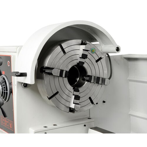 Independent chuck 400 mm for clamping of irregular shaped workpieces. (optional)