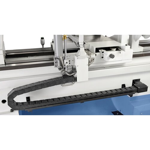 Including cable guiding by energy chain