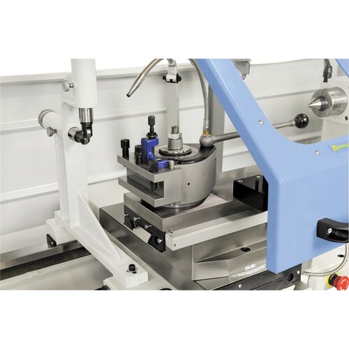 The 4-way tool post holder allows a significant reduction of downtime and guarantees high repeat accuracy