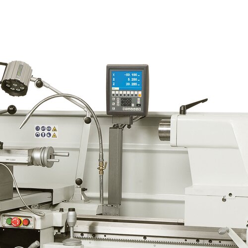 3-axis digital readout – part of the standard accessories – guarantees more convenience and higher accuracy