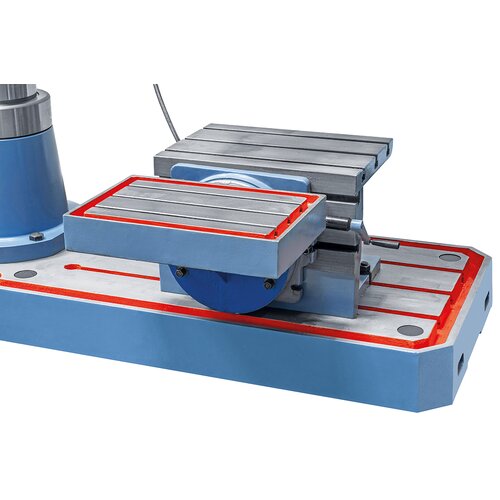Picture shows optionally available horizontal swivel table.
