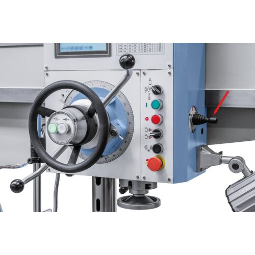 Pilot switch allows for change  of spindle rotation/ spindle  engage- or disengagement.