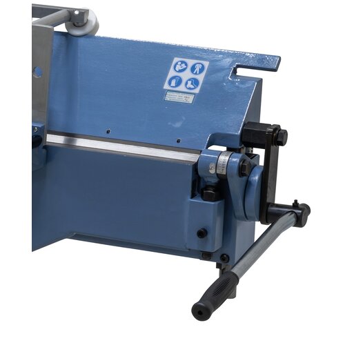 Easy lifting of the upper beam by lever.