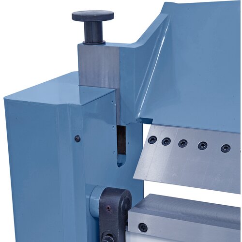 Large dimensioned flat guide for  precise work.