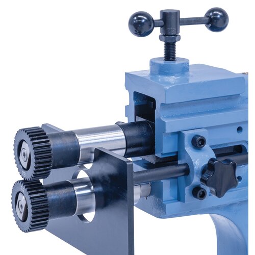 Shafts made of special steel, upper shaft adjustable