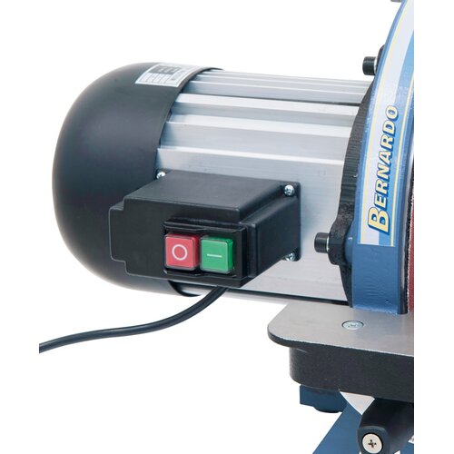 On/Off switch in accordance with IP 54 standards and undervoltage release